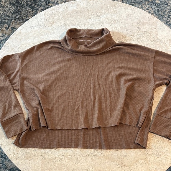 American Eagle Small waffle oversized cropped Turtleneck shirt - Picture 1 of 4